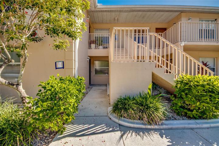 Front of bldg 15030 unit 101