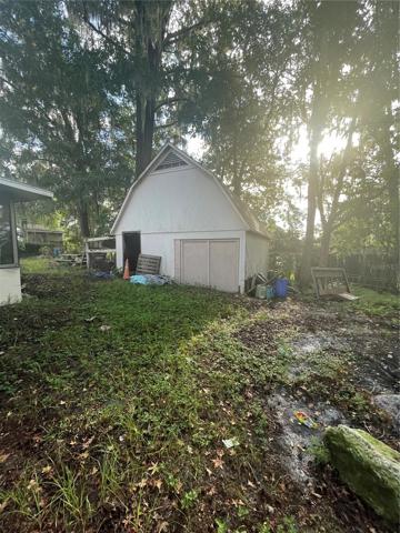 Detached Barn-Style Shed