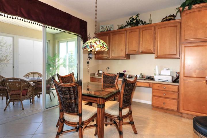 Built-In Desk & Storage in Breakfast Nook