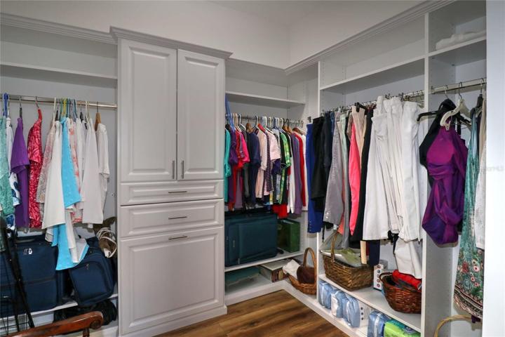 Closet System