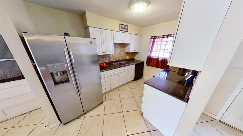 KITCHEN has plenty of space