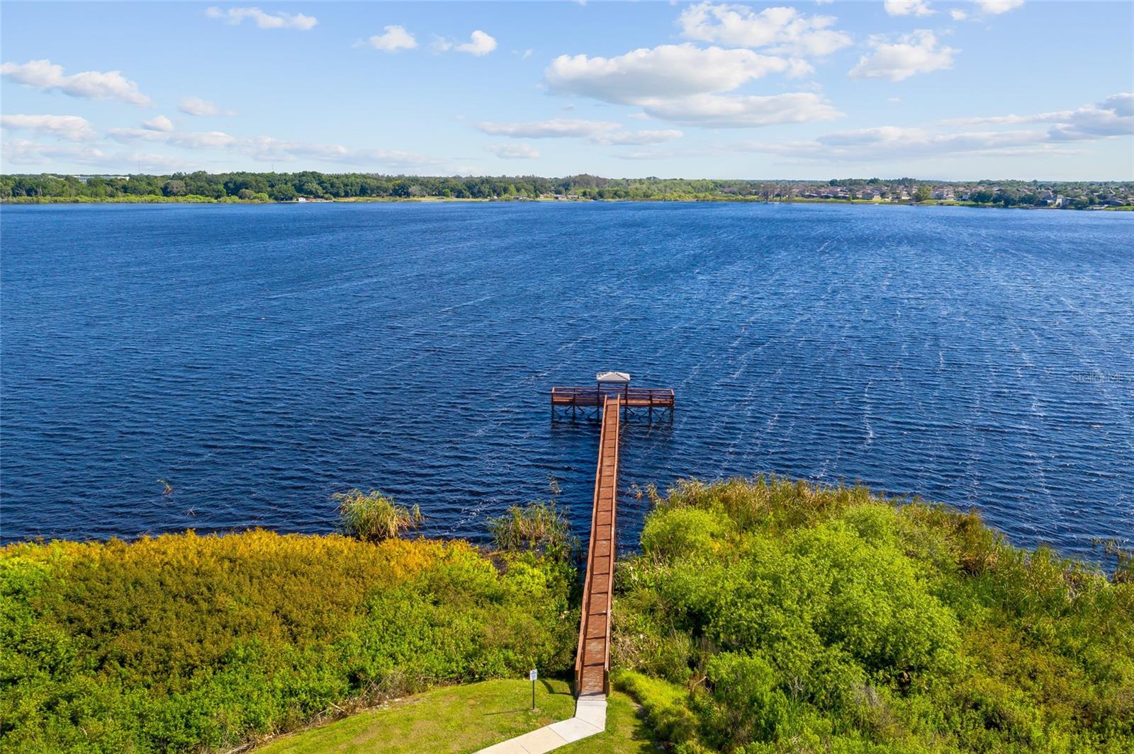 Community waterfront to Black Lake
