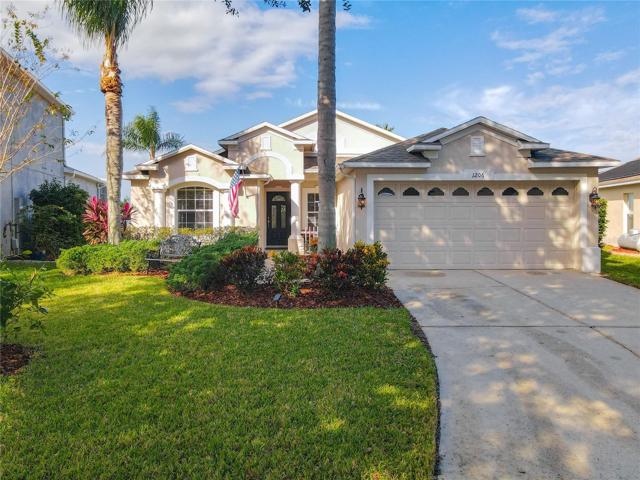 Golf Front home