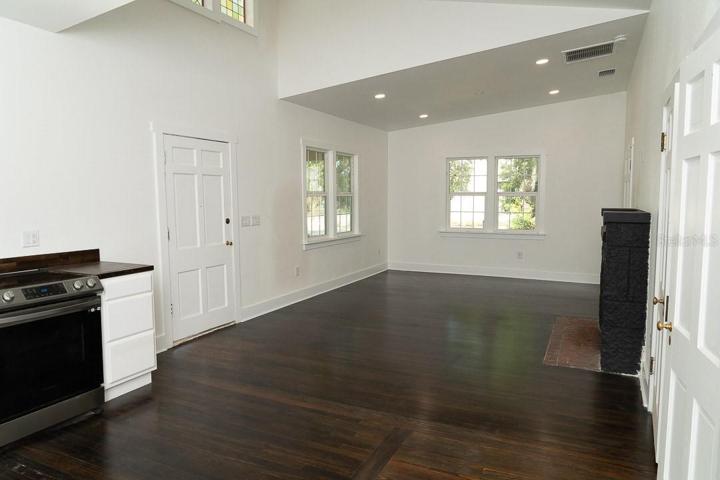 Living Area/Great room