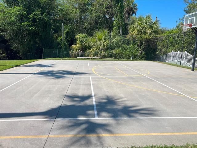Basketball / Pickle Ball
