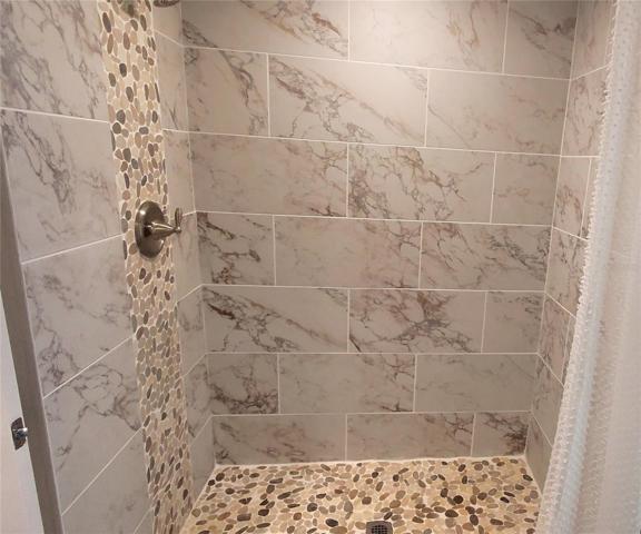 MASTER SHOWER