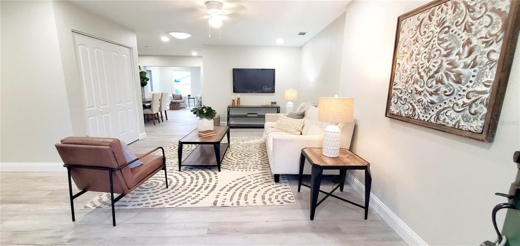 OPEN FLOOR PLAN