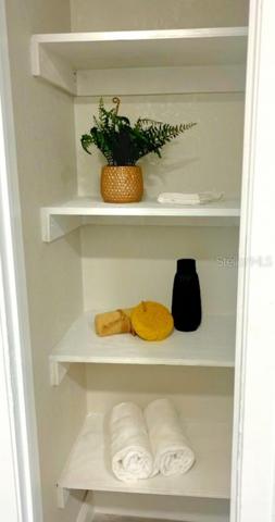 LINEN NICHE
