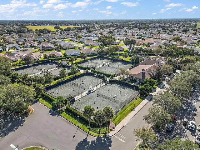 Glenview Country Club Tennis Courts