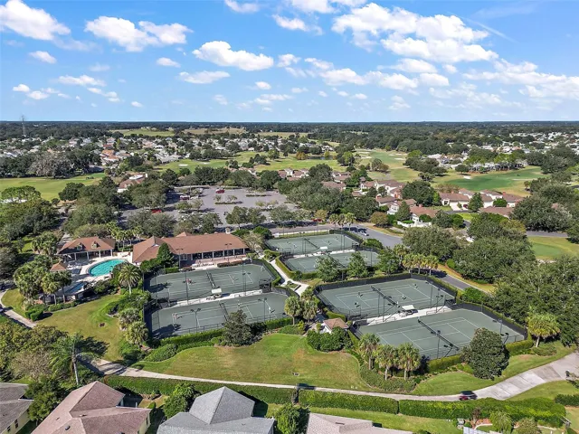 Glenview Country Club Tennis Courts and Priority Pool