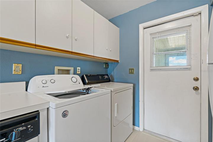 Washer/Dryer Area