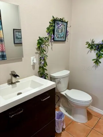 Primary floor full guest bathroom