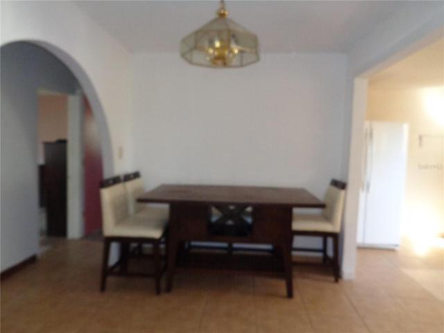 DINNING ROOM