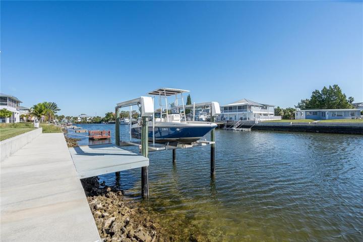 Power Boat Lift
