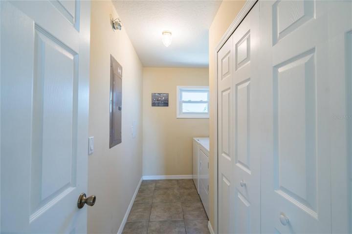 Laundry Room & Closet