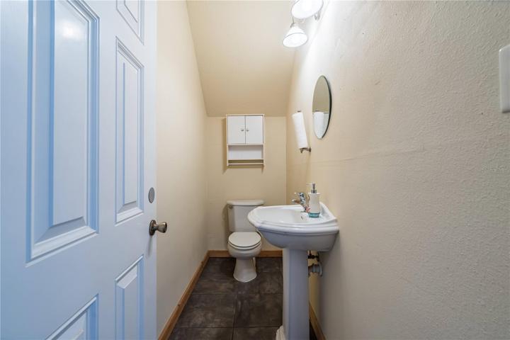 Convenient first level 1/2 bath