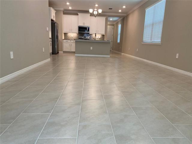 Spacious Great Room/Dining area