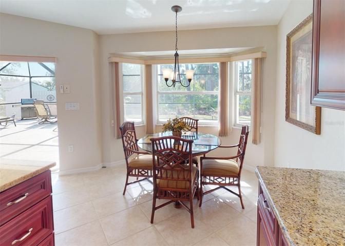 Breakfast nook area