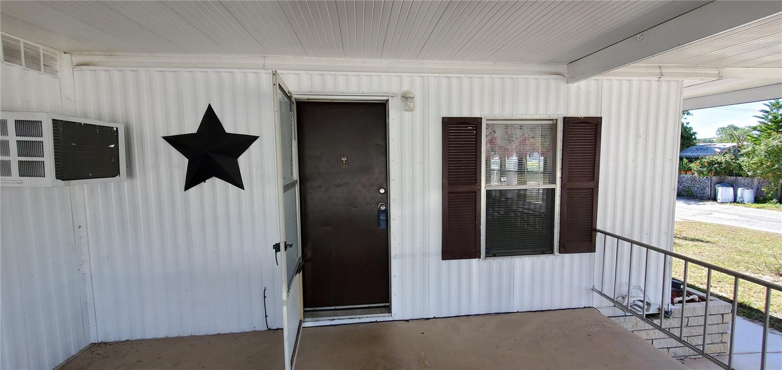 Front entrance door and SUPRA lock Box