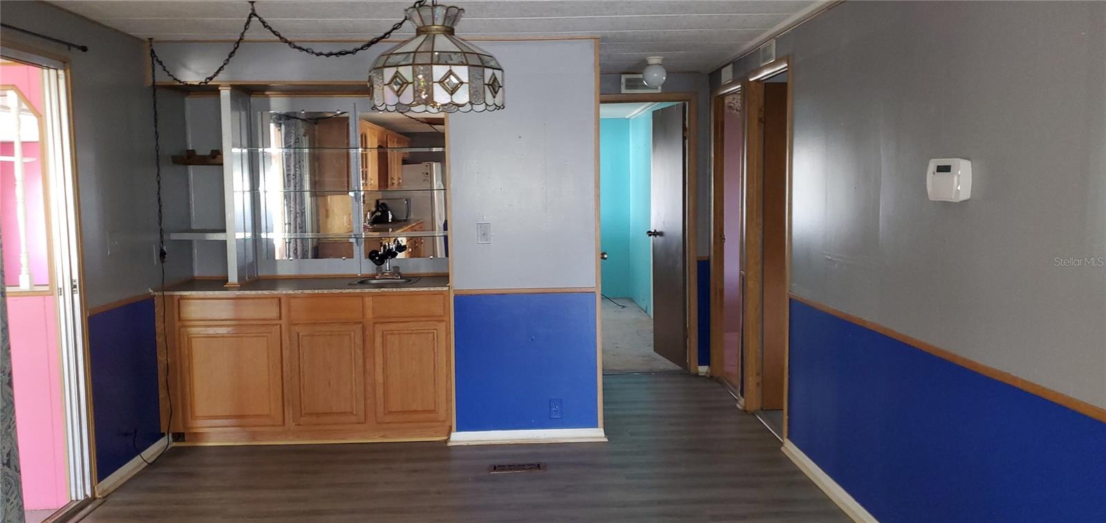 eating area 1