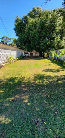 deep and L-O-N-G right side yard