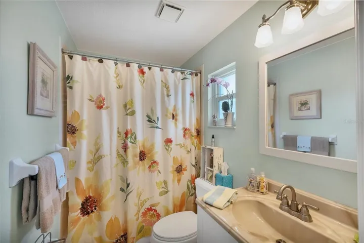 2nd Master Suite bathroom