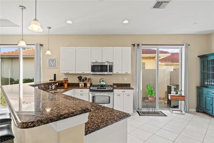 Kitchen side slider
