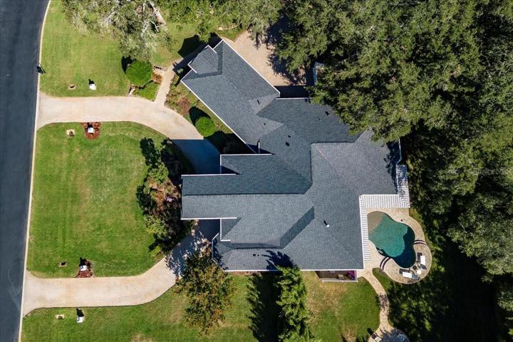 PROPERTY OFFERS OVER AN ACRE OF USABLE LAND AND AN OUTSTANDING LANDSCAPE DESIGN
