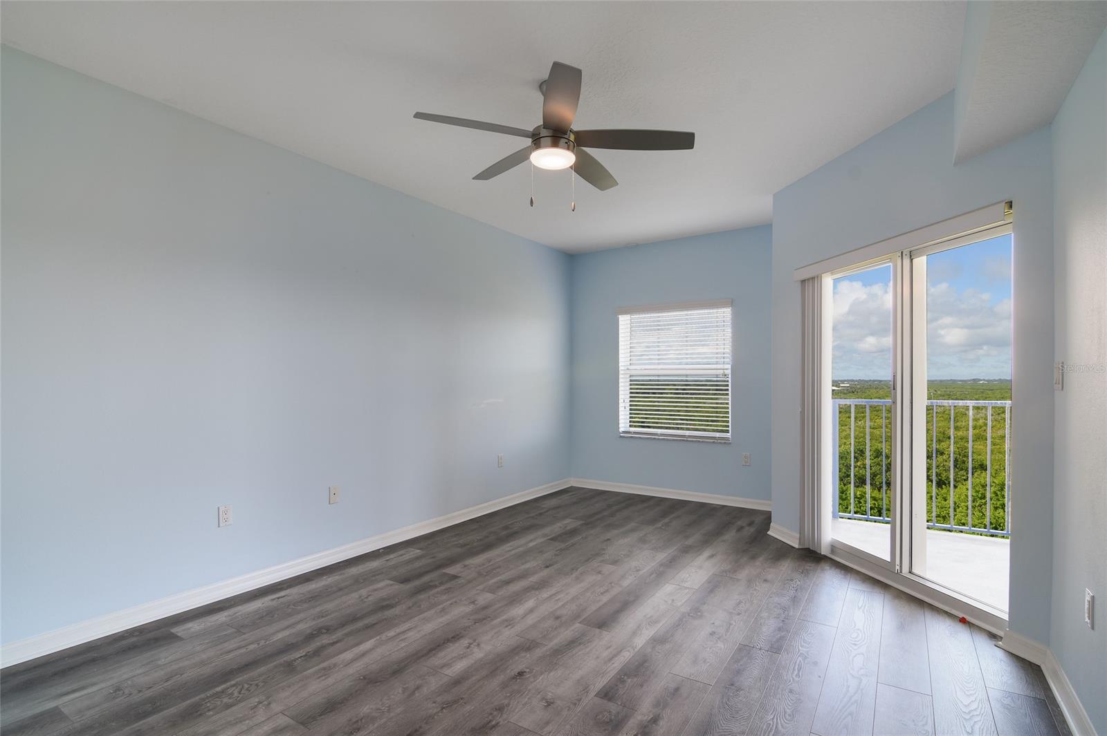 PRIMARY SUITE.