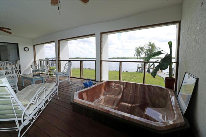 built in spa on lanai
