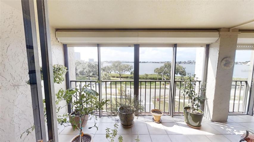 Double Lanai with Bay view