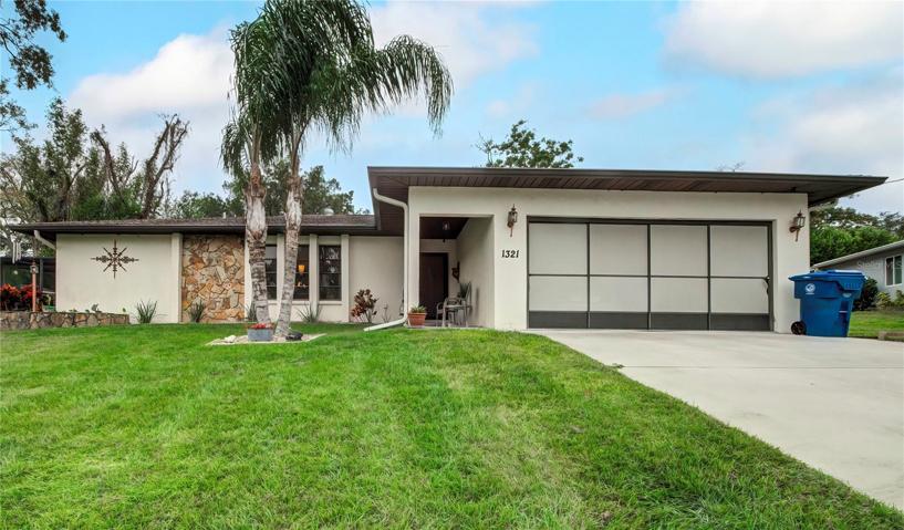 1321 Ivydale