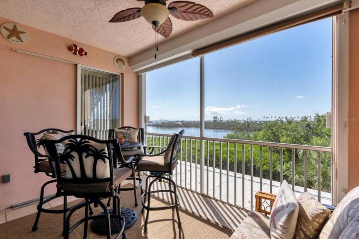Waterfront Lanai!