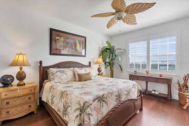 Master Waterfront Bedroom!