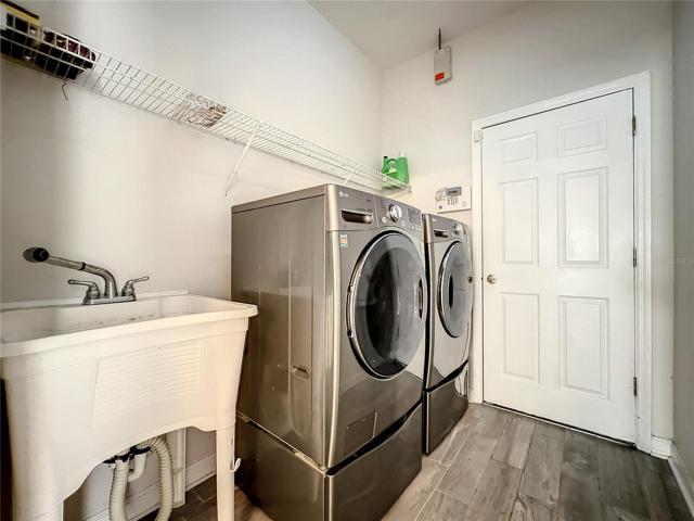 Laundry (Inside)