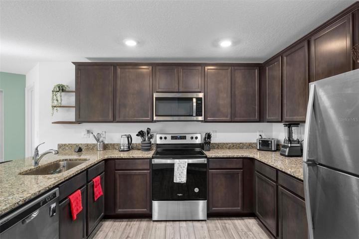 Kitchen/Stainless Steel Appliances