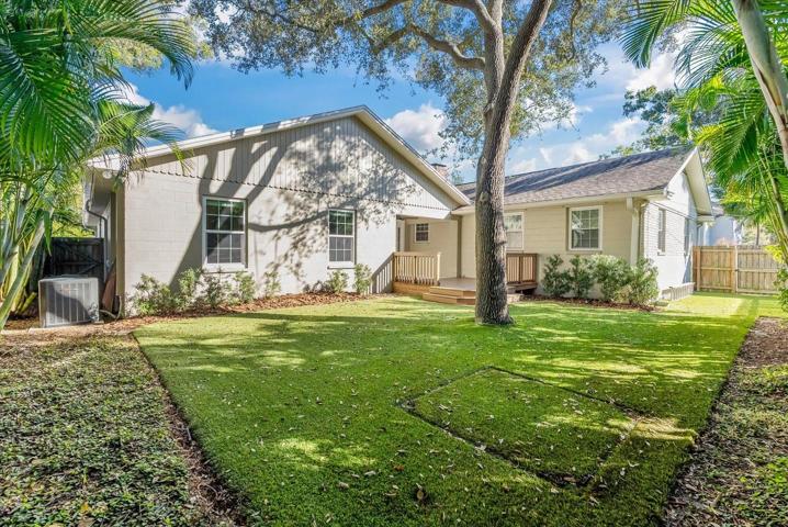 Large side yard has turf too