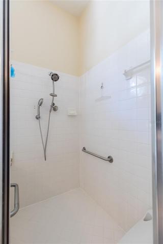 Updated photos with clutter removed