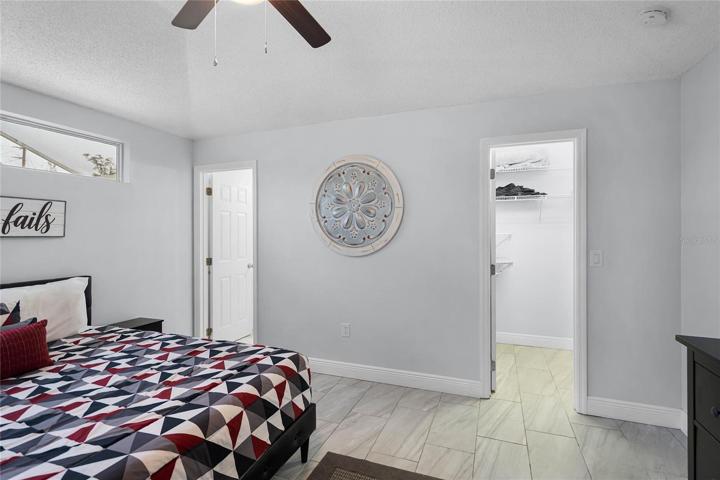Master bedroom sleeps 2