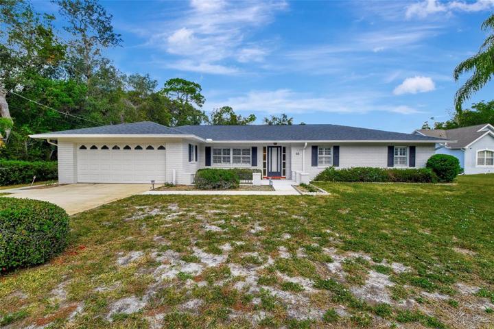 Welcome to 46 Lake Dr. in Delightful Debary