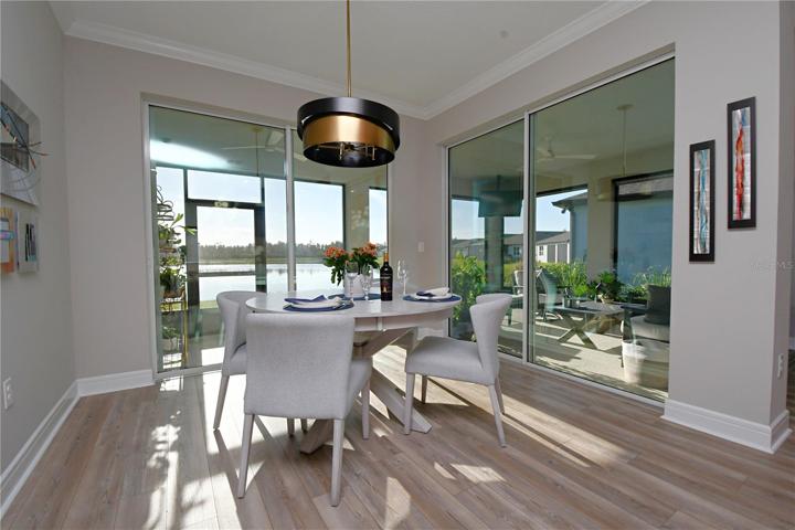 The spacious 'cafe' can easily accommodate seating for 6 to 8.