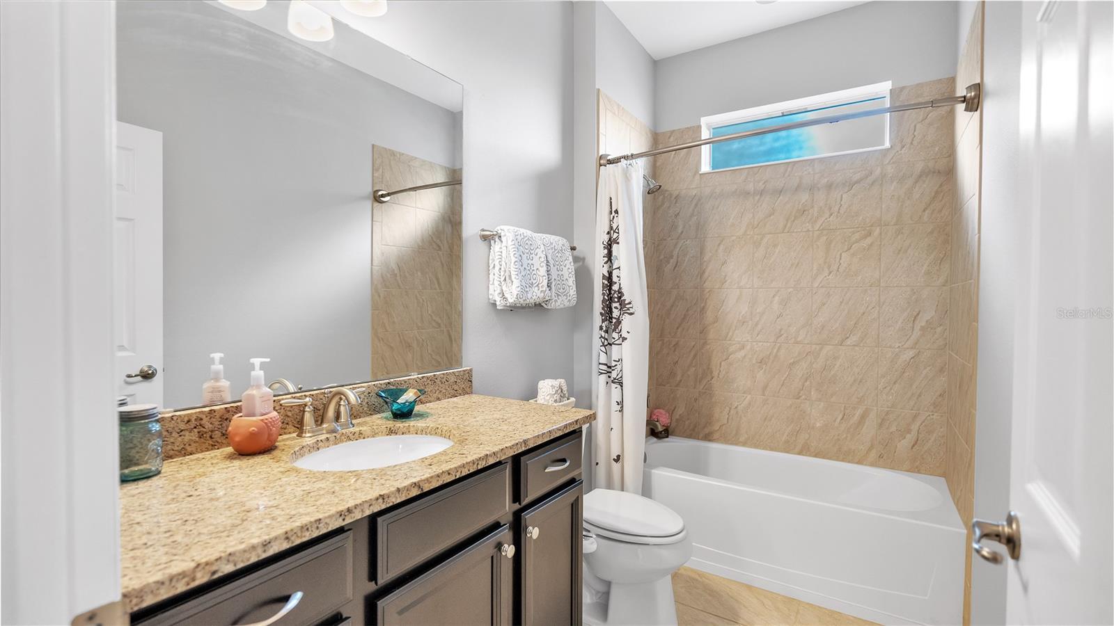 2nd bathroom