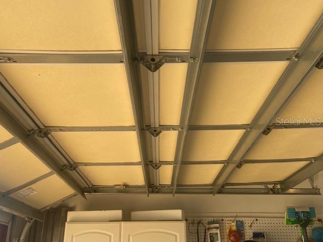 HURRICANESTRENGTH GARAGE DOOR