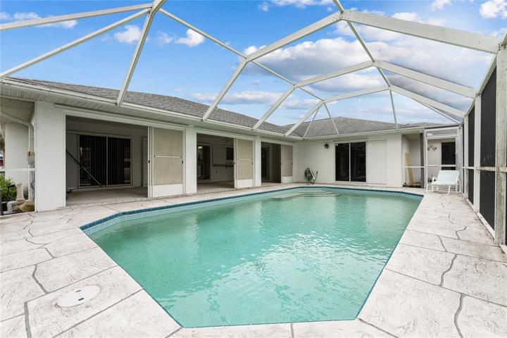 Large Entertaining Pool