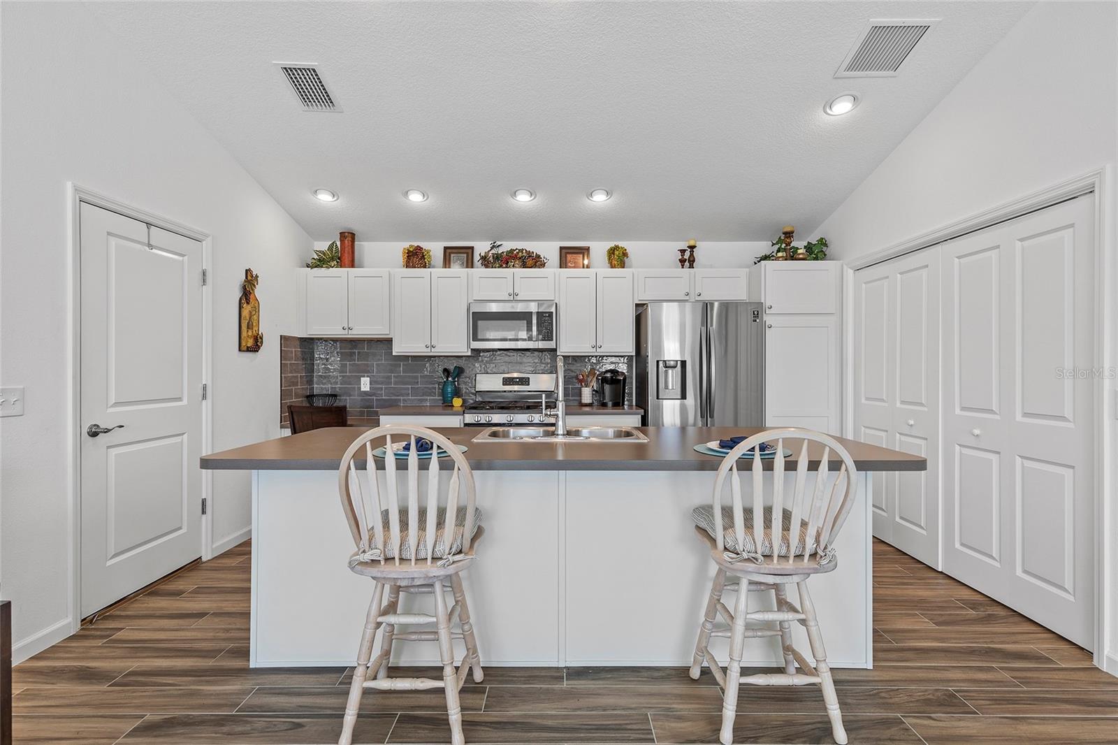 breakfast bar seating