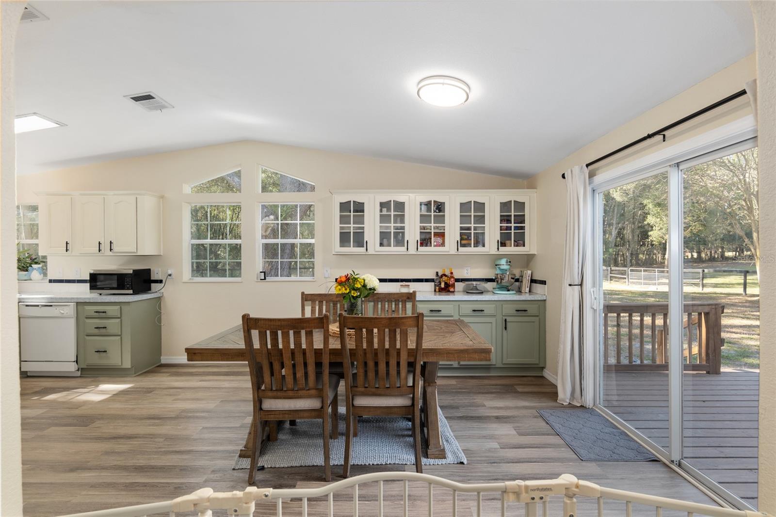 Eat in Kitchen