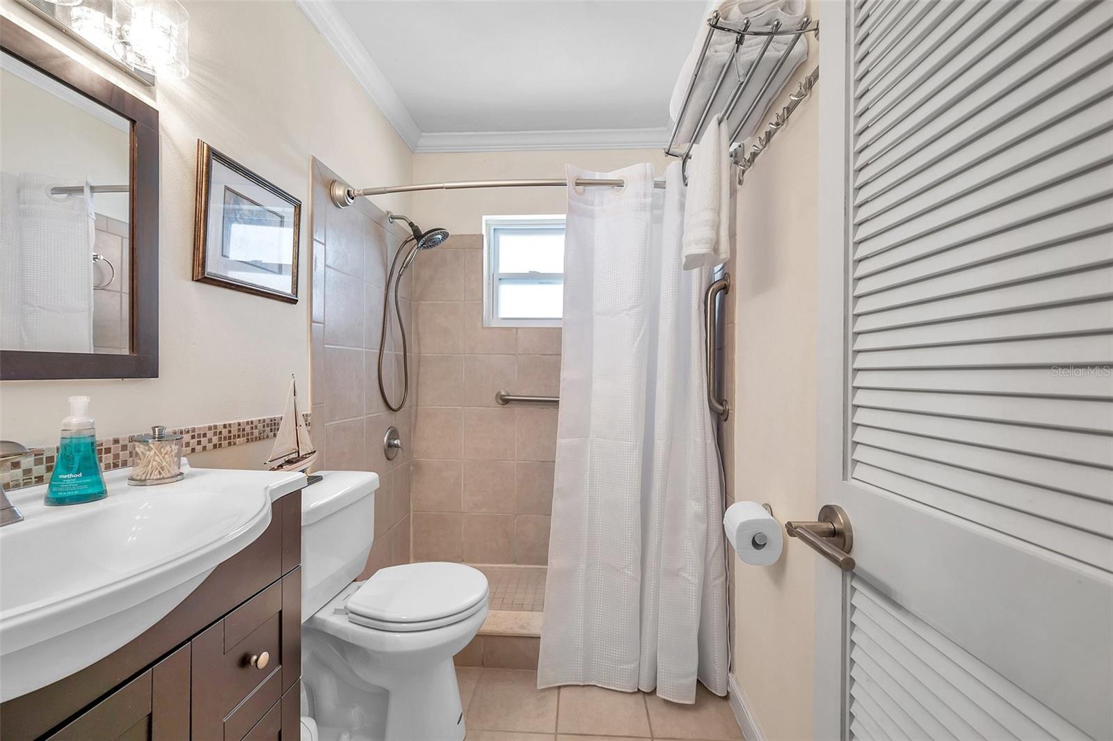 Walk in shower !