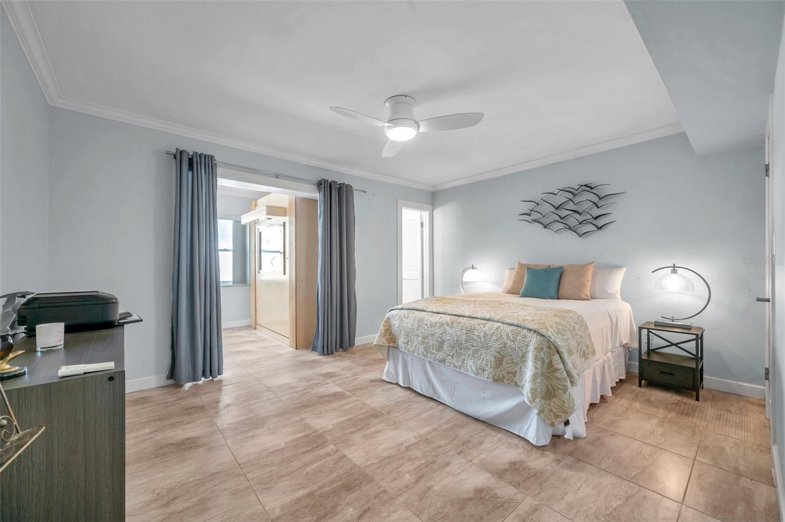 Huge Primary bedroom