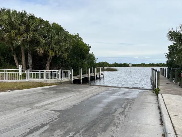 Public Boat ramp in Harbor Heights Park