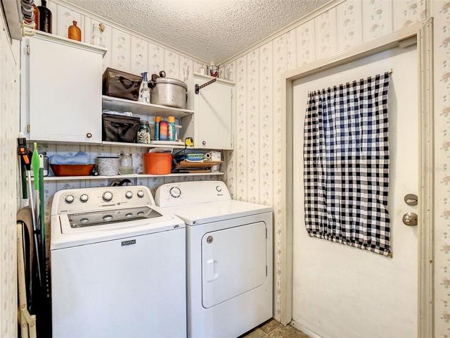 INSIDE LAUNDRY